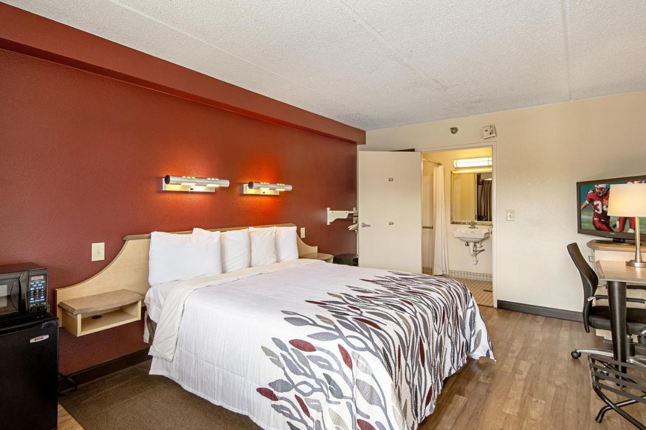 Red Roof Inn Charleston West - Hurricane, Wv Teays Valley Exterior photo