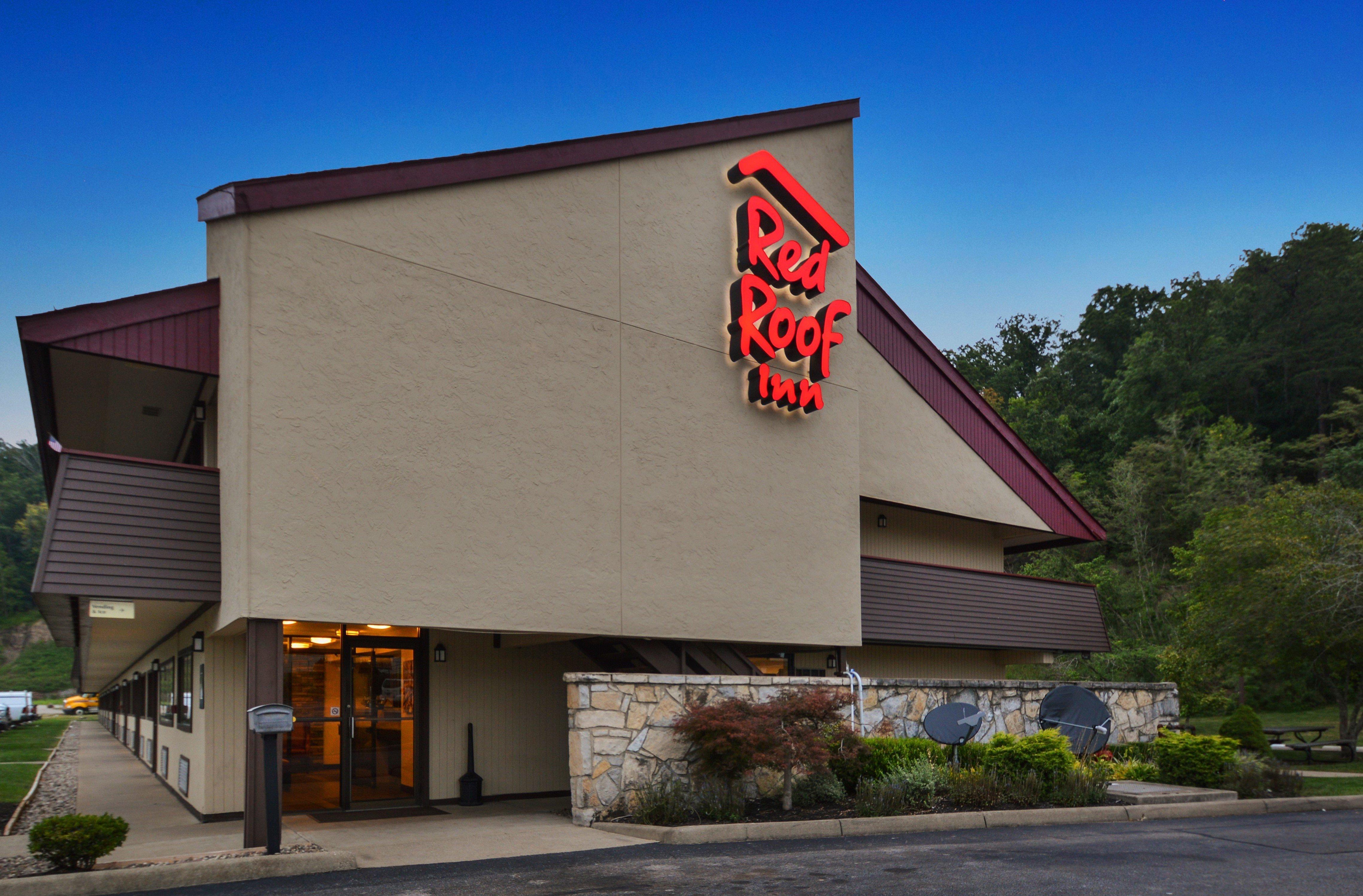 Red Roof Inn Charleston West - Hurricane, Wv Teays Valley Exterior photo